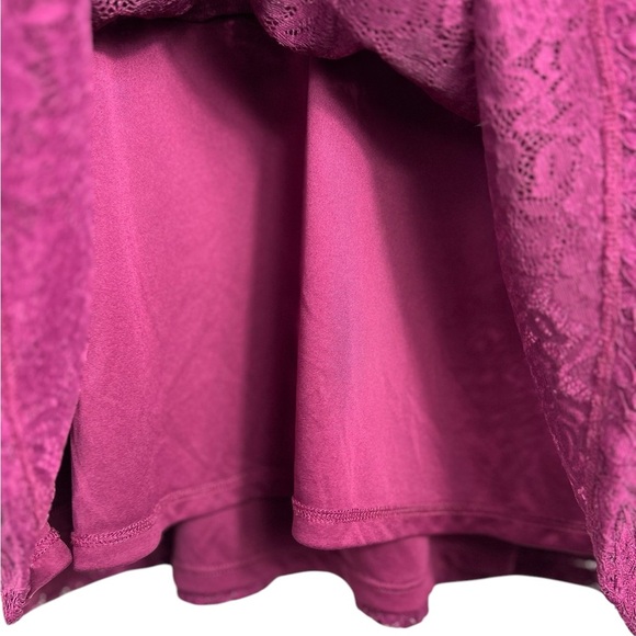 Additional Elle lace sleeveless blouse, 3X, magenta, vneck, peplum, lined, Party - Picture 7 of 12